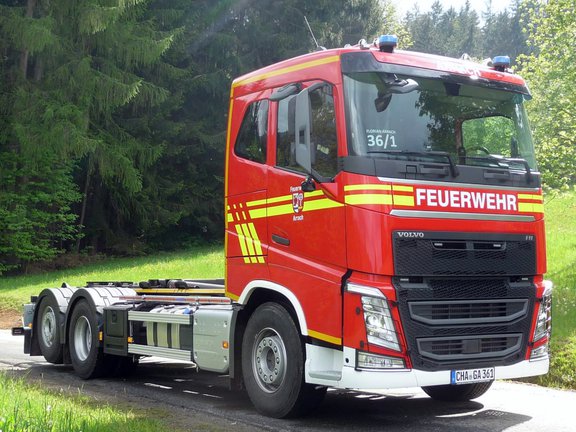 ug-arrach-wlf.jpg