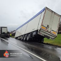 20230330-VU LKW Eschlkam.jpg