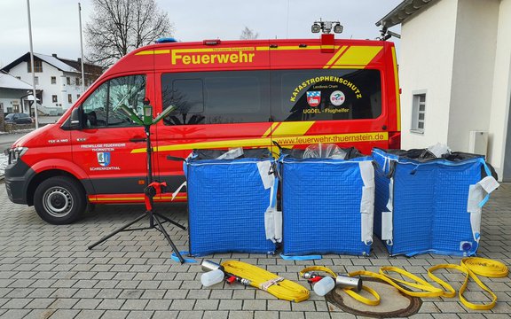 Flughelfer-4.jpg