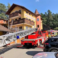 03-20200907_brand_furth_2.jpg